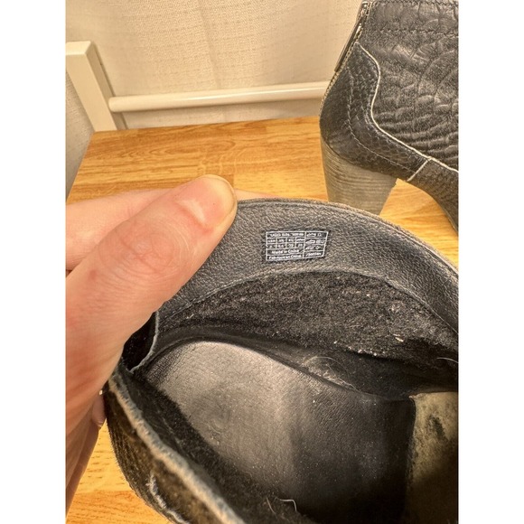 UGG Genuine Calf Hair Charlotte Black Snake Embossed Ankle Boots Size 8 - Picture 4 of 7